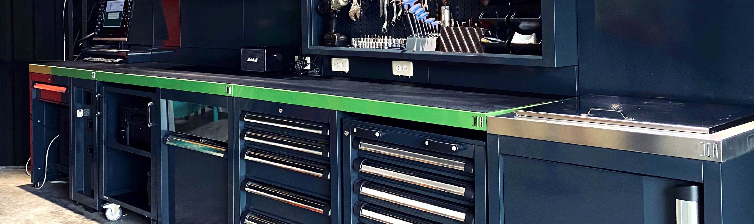 attrezzatura officina moto