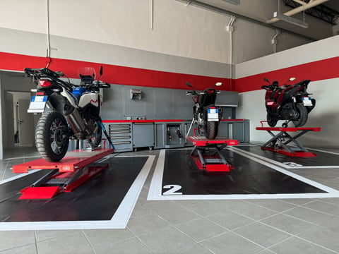 come portare clienti in officina moto